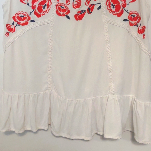 Floral embroidered tank top - Picture 3 of 3